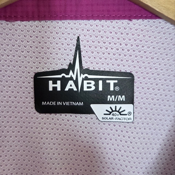 Habit | Valley Trail Short Sleeve Fuchsia Pink Outdoor Shirt Size Medium - Picture 3 of 5